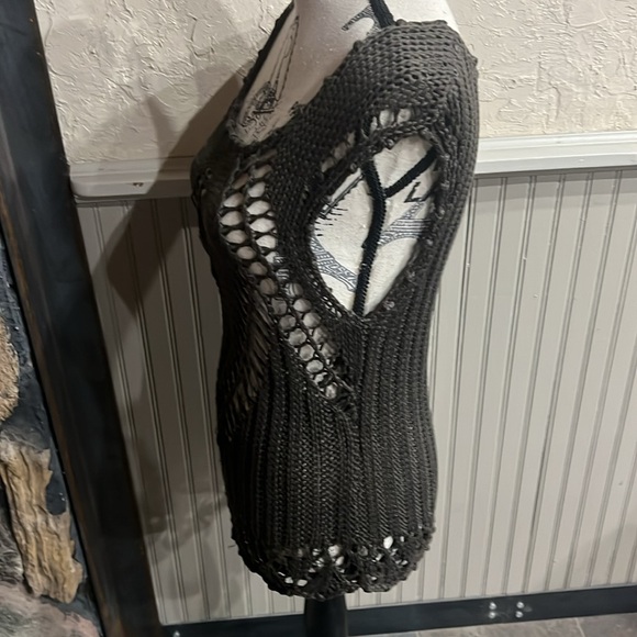 MaxStudio Top - Picture 4 of 8